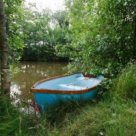 Roulotte Spacieuse Avec Terrasse, Jardin Et Jeux, Animaux Acceptes - Fr-1-497-130 *