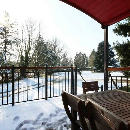 Holiday home Roulotte Spacieuse Avec Terrasse, Jardin Et Jeux, Animaux Acceptes - Fr-1-497-130 *